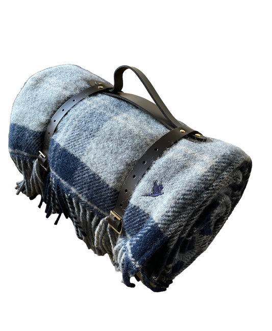 POLO PICNIC BLANKET, NAVY BANNOCKBANE TARTAN WITH NAVY EMBROIDERED PHEASANT INSIGNIA AND LEATHER STRAPS